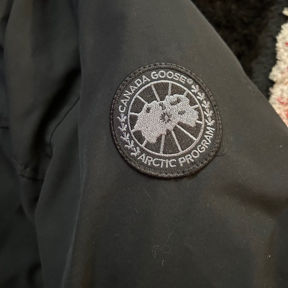 XL black Canada Goose parka - Picture 1 of 7